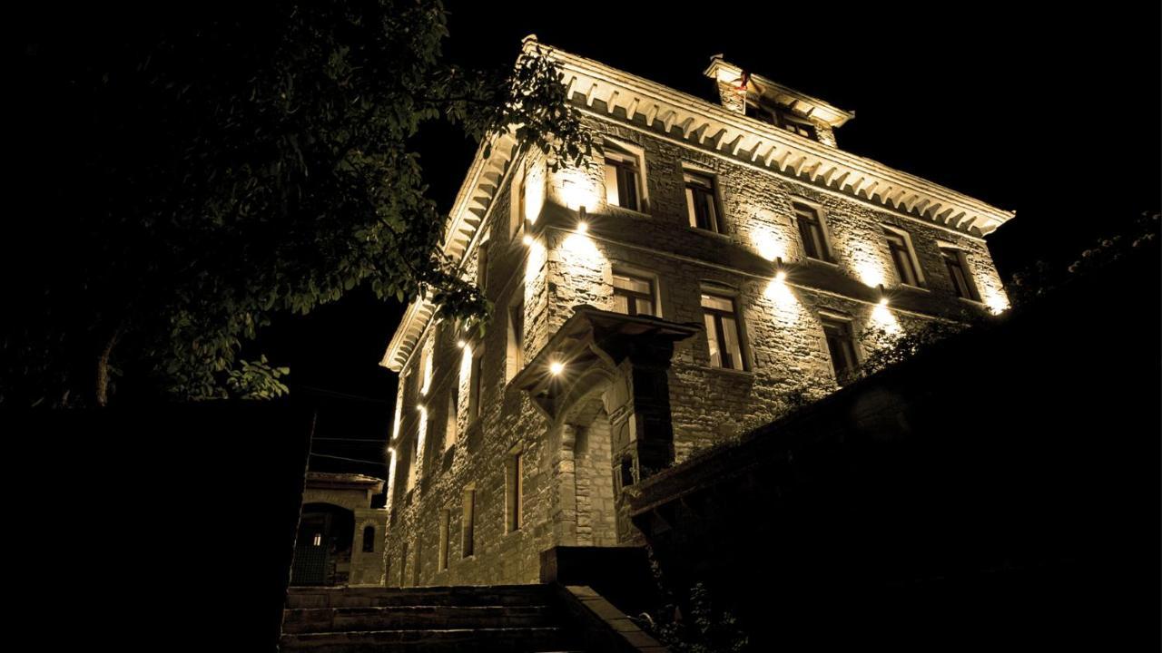 Villa Permet Bagian luar foto